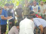 evakuasi-jenazah-darni-58-di-kecamatan-semen.jpg