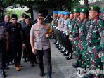 forkopimda-trenggalek-mengecek-pasukan-saat-apel.jpg