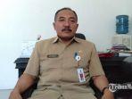 kepala-disporabudpar-sampang-aji-waluyo-saat-di-temui-ke-ruangannya-senin-1062019.jpg