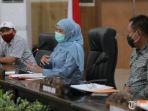 khofifah-indar-parawansa-saat-mengumumkan-ump-tahun-2021.jpg