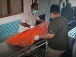 korban-tewas-saat-dievakuasi-di-kamar-jenazah-rsud-blambangan.jpg