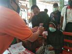 kpmSalah-satu-KPM-di-Pamekasan-saat-hendak-mencairkan-bantuan-di-Kantor-Pos.jpg