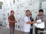 kpu-sampang-saat-membuka-kotak-suara.jpg