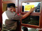 kusairi-saat-menutup-room-karaoke-resto-wisata-wiraraja.jpg