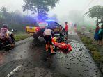 Petaka saat  Antarkan Benih Lele, Pengendara Motor di Kediri Adu Banteng, 1 Korban Meninggal Dunia