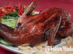 menu-bebek-peking-andalan-pergantian-tahun-baru-imlek-di-hotel-ibis-style-jemursari-surabaya.jpg