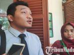 nur-azizah-istri-sa-dan-kuasa-hukum-ajukan-praperadilan-di-pengadilan-negeri-surabaya.jpg