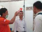 olah-tkp-di-dapur-yang-digunakan-ibu-muda-di-tuban-gantung-diri.jpg
