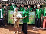 pac-gerakan-pemuda-ansor-kecamatan-talango-kabupaten-sumenep-membagikan-paket-sembako.jpg
