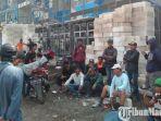 pekerja-masih-melakukan-mogok-kerja-di-rusunawa-asn.jpg