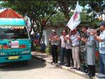 pelepasan-truk-bermuatan-logistik-pemilu-2019.jpg