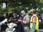 pengecekan-kendaraan-dicheck-point-bundaran-waru.jpg