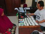 pengedar-narkoba-saat-diperiksa-di-polres-pasuruan.jpg