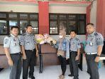 pengunjung-hendak-menyelundupkan-HP-diamankan-petugas-Lapas-Narkotika-Kelas-IIA-Pamekasan.jpg