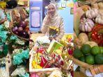 pernikahan-sederhana-di-Malaysia-hanya-gunakan-bumbu-dapur-sebagai-seserahan.jpg
