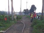 petugas-pln-perbaiki-jaringan-listrik.jpg