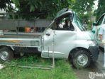 pickup-seusai-menabrak-pagar-rumah-warga.jpg