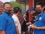 polisi-melakukan-olah-tkp-penemuan-mayat-di-kecamatan-sukun.jpg