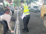 Berusaha Nyalip Truk dari Sebelah Kiri, Pengendara Motor di Kota Batu Tewas Terlindas Roda Belakang
