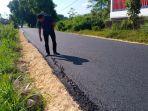 proyek-pemeliharaan-jalan-aspal-di-desa-ketawang-laok-kecamatan-guluk-guluk.jpg
