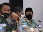 rapat-wali-kota-surabaya-tri-rismaharini-dan-khofifah-indar-parawansa.jpg