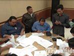 saksi-partai-politik-menandatangi-berkas-penetapan-kursi-parpol-dan-caleg-terpilih-hasil-pemilu-2019.jpg