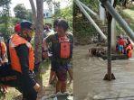 seorang-nenek-tenggelam-di-sungai-grogolan-kelurahan-jetak-kecamatan-bojonegoro.jpg