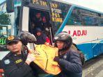 sopir-bus-kota-po-ladju-tiba-tiba-meninggal-dunia-di-jalan-bubutan-surabaya.jpg