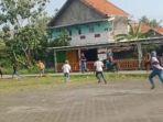 terjadinya-tawuran-di-halaman-gedung-Dewan-Kerajinan.jpg
