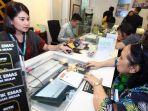 transaksi-emas-batangan-di-butik-emas-logam-mulia-antam-jalan-ir-h-djuanda-kota-bandung.jpg