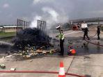 truk-terbakar-di-ruas-jalur-b-km-700-tol-jombang-mojokerto.jpg