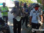 unit-dikyasa-satlantas-polres-sumenep-bersama-satpol-pp-sosialisasikan-inpres-nomer-6-tahun-2020.jpg