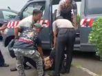 video-detik-detik-pengamanan-pelaku-penembakan-mui-pusat.jpg