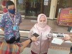 wali-kota-mojokerto-ika-puspitasari-bersama-kabag-humas-protokol-pemkot-mojokerto.jpg