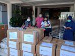 wali-kota-surabaya-tri-rismaharini-saat-menerima-bantuan-ventilator.jpg