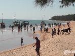 wisata-pantai-slopeng.jpg
