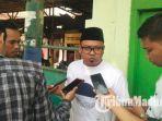 yunus-ali-ghafi-selaku-divisi-penindakan-pelanggaran-panwaslu-kabupaten-sampang.jpg