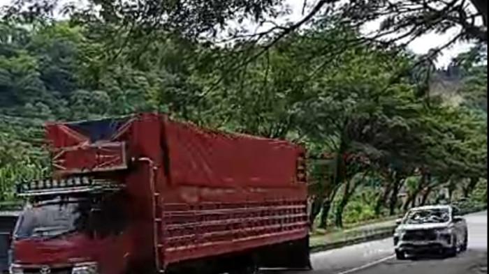 Banjir Surut, Arus Lalu Lintas Poros Barru-Parepare Kembali Lancar