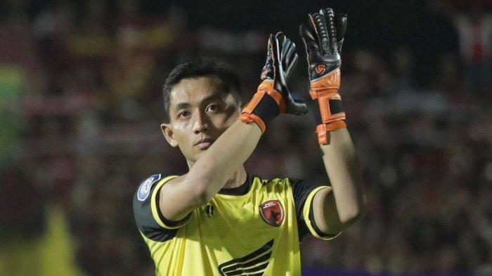 PIALA PRESIDEN - Reza Arya Pratama kiper PSM Makassar. Reza Arya dipercaya menjadi kiper utama Indonesia All Stars di Piala Presiden 2025.