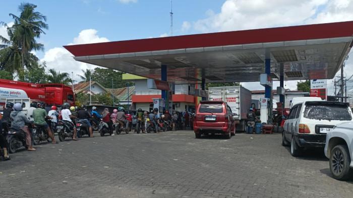 Sudah Dua Pekan BBM Langka di Bone, Solar Dijual ke Kolaka