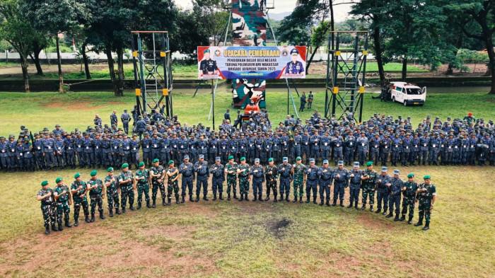 622 Taruna Polimarim AMI Digembleng 5 Hari di Markas Rindam XIV Hasanuddin