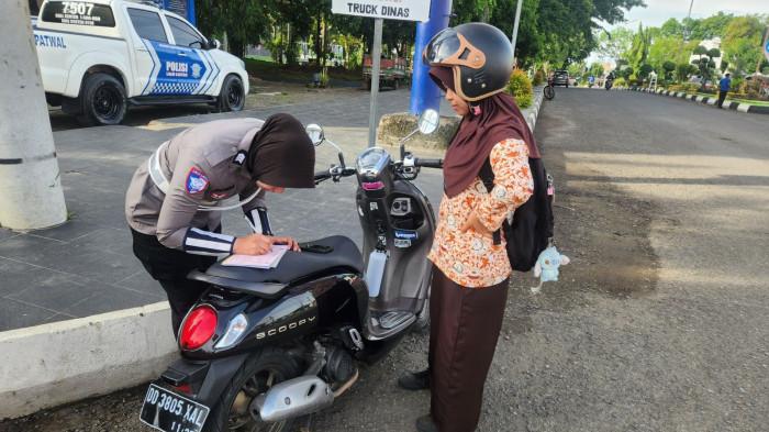 Belasan Pelajar di Bone Terjaring Razia Motor, Satlantas Ingatkan Bahaya Berkendara Tanpa SIM