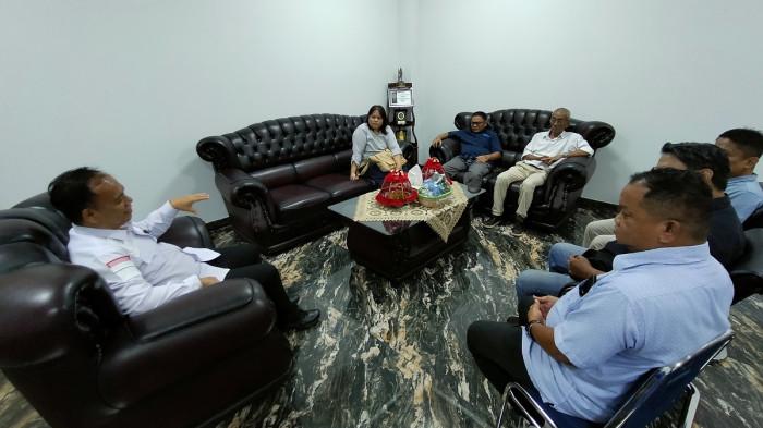 Kanwil Ditjen Imigrasi Sulsel Sambut Hangat Kunjungan Silaturahmi Tribun Timur