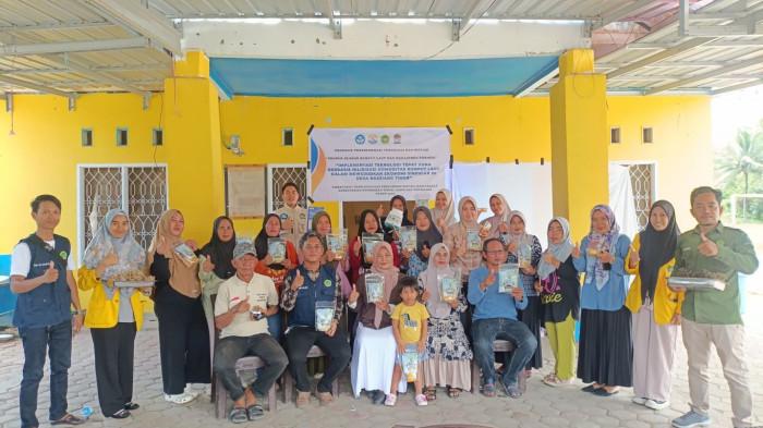 Ibu-ibu PKK Bassiang Timur Luwu Dilatih UNCP Olah Rumput Laut Bernilai Jual