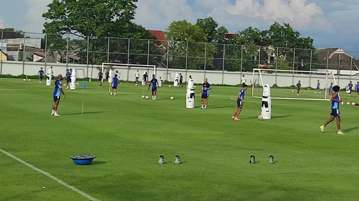 Tak Cedera Serius, Striker PSM Makassar Abu Kamara Siap Tempur Lawan Dewa United