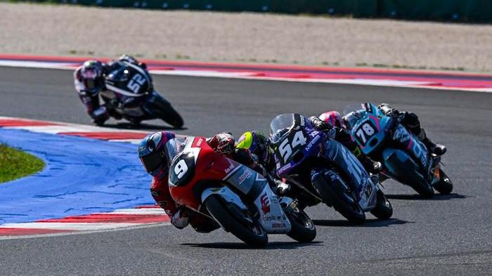 Veda dan Ramadhipa, Dua Pembalap Astra Honda Siap Tempur di JuniorGP Barcelona