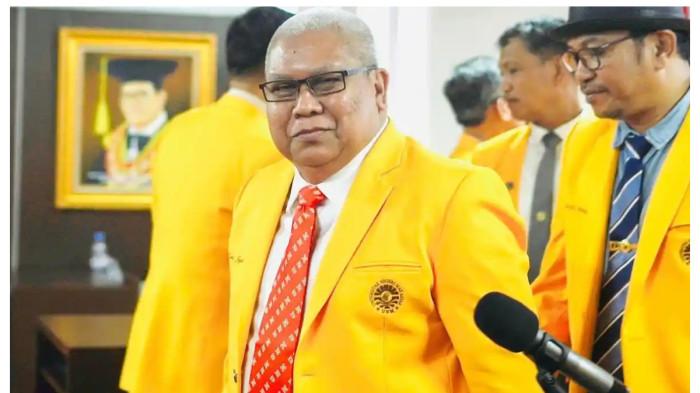 UNM - Prof Karta Jayadi eks Rektor UNM Makassar. Polda Sulsel menghentikan kasus Prof Karta Jayadi.