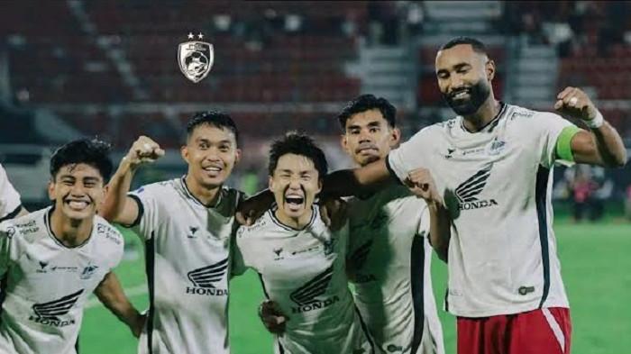 KONSISTENSI MENANG - Selebrasi pemain PSM Makassar saat membobol gawang Bali United pada Liga 1 2024/2025 di Stadion Kapten I Wayan Dipta, Kabupaten Gianyar, Bali, Sabtu (7/12/2024). Konsistensi PSM Makassar di jalur kemenangan diuji Bali United pada Super League 2025/2026 di Stadion Kapten I Wayan Dipta, Kabupaten Gianyar, Bali, Senin (27/4/2026).