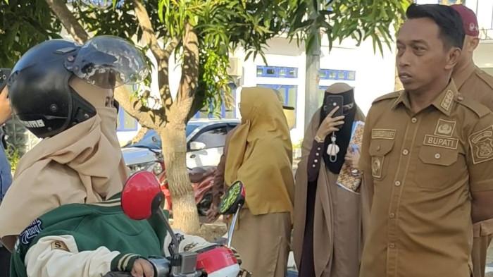 Bupati Syaharuddin Alrif Sidak ASN Sidrap, Tekankan Disiplin Jam Kerja