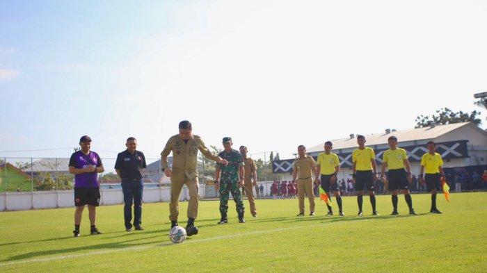 Suporter Ramai-ramai Ajak Adnan Purichta IYL Nonton Laga Terakhir PSM Makassar di Parepare